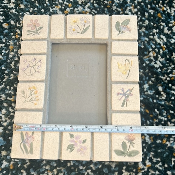 Hand painted ceramic floral frame - Picture 6 of 8